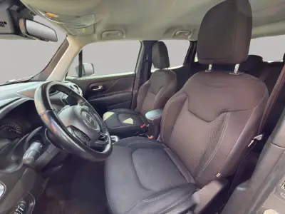 Jeep Renegade 2022 · foto 9
