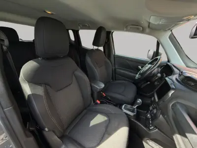 Jeep Renegade 2022 · foto 18