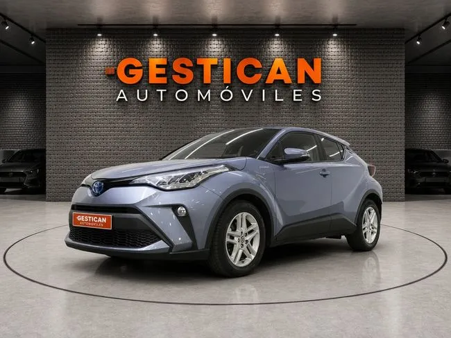 Toyota C-HR 2023 en 4 islas · CEC