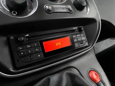 Renault Kangoo 2021 · foto 15