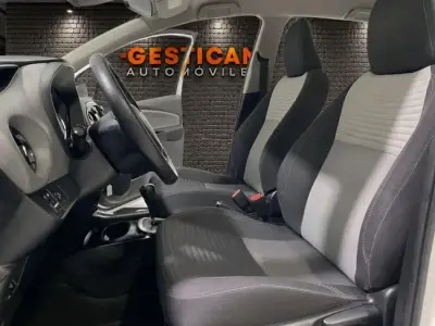 Toyota Yaris 2018 · foto 15