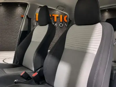 Toyota Yaris 2018 · foto 14