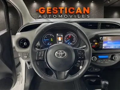 Toyota Yaris 2018 · foto 8
