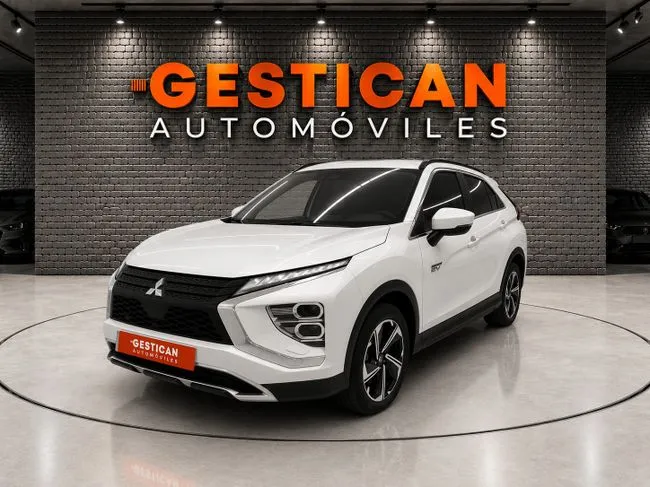 Mitsubishi Eclipse Cross 2022 en 4 islas · CEC