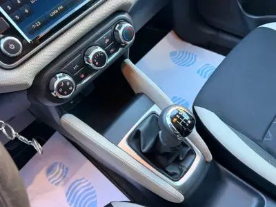 Nissan Micra 2018 · foto 8