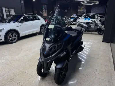 Piaggio MP3 2025 · foto 2