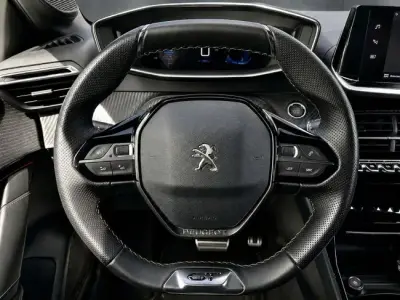 Peugeot 208 2021 · foto 9