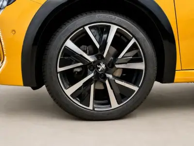 Peugeot 208 2021 · foto 8