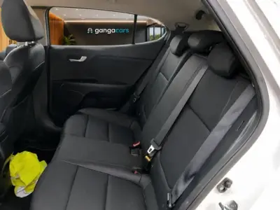KIA Stonic 2022 · foto 11