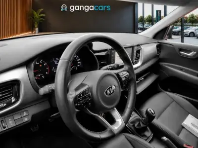 KIA Stonic 2022 · foto 9