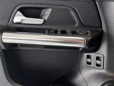 Mercedes-Benz GLA 2023 · foto 17