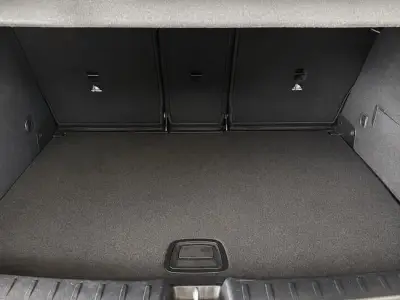 Mercedes-Benz GLA 2023 · foto 16