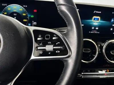 Mercedes-Benz GLA 2023 · foto 8