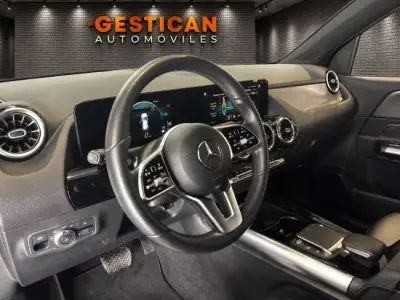 Mercedes-Benz GLA 2023 · foto 5