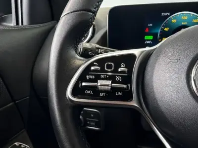 Mercedes-Benz GLA 2023 · foto 6