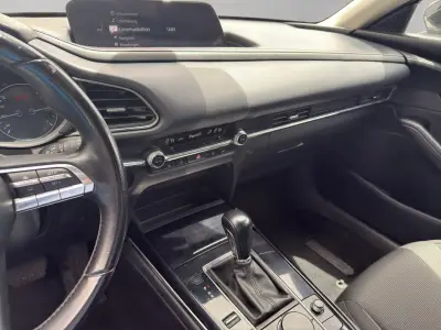 Mazda CX-30 2022 · foto 12