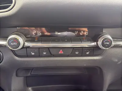 Mazda CX-30 2022 · foto 20