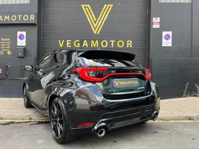 Toyota GR Yaris 2025 · foto 2