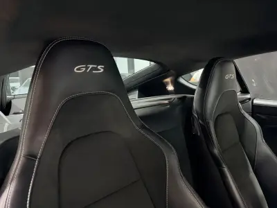 Porsche Cayman 2023 · foto 11