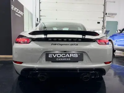 Porsche Cayman 2023 · foto 5