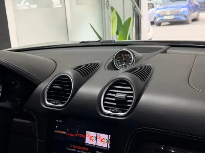 Porsche Cayman 2023 · foto 10