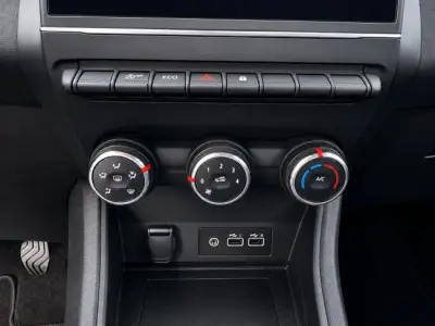 Renault Captur 2023 · foto 16