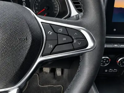 Renault Captur 2023 · foto 11