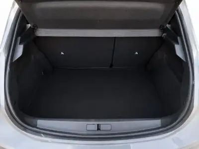 Peugeot 208 2022 · foto 13