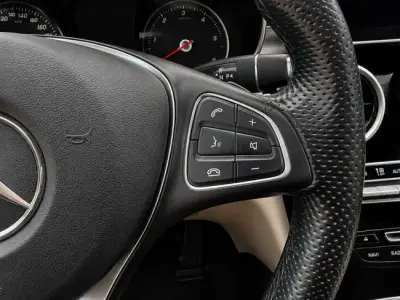 Mercedes-Benz Clase C 2015 · foto 13