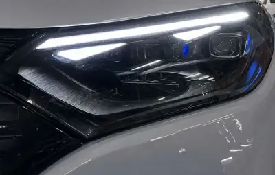 Mercedes-Benz EQE SUV 2023 · foto 6