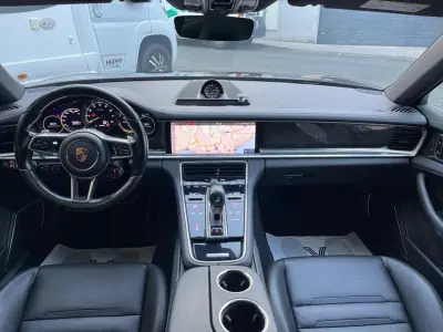 Porsche Panamera 2020 · foto 12