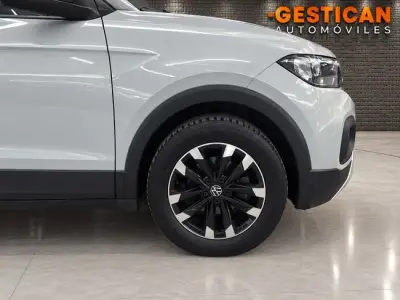 Volkswagen T-Cross 2023 · foto 8