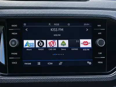 Volkswagen T-Cross 2023 · foto 18