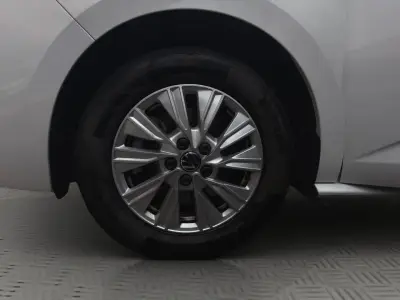 Volkswagen Multivan 2022 · foto 8