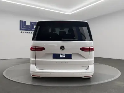 Volkswagen Multivan 2022 · foto 5