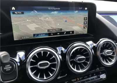 Mercedes-Benz GLA 2022 · foto 13