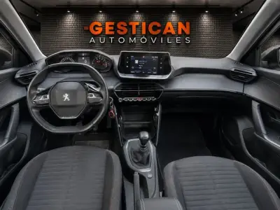Peugeot 2008 2022 · foto 11