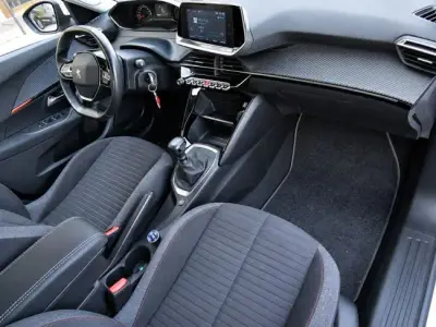 Peugeot 2008 2022 · foto 12