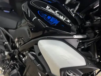 Kawasaki Z 900 2025 · foto 6