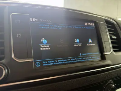 Peugeot Traveller 2019 · foto 16
