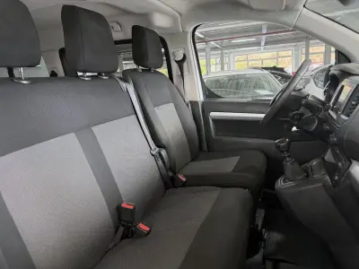 Peugeot Traveller 2019 · foto 12