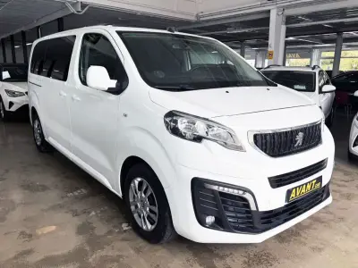 Peugeot Traveller 2019 · foto 3