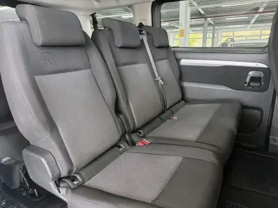 Peugeot Traveller 2019 · foto 18