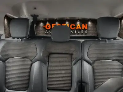 Renault Scenic 2020 · foto 16