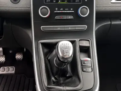 Renault Scenic 2020 · foto 12
