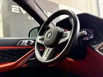 BMW X6 M 2022 · foto 11