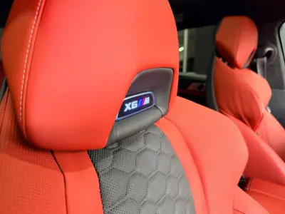 BMW X6 M 2022 · foto 8