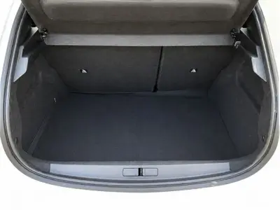 Peugeot 208 2022 · foto 8
