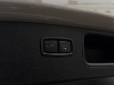Porsche Macan 2023 · foto 18