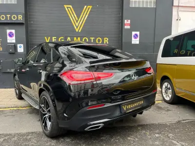 Mercedes-Benz GLE Coupe 2021 · foto 2